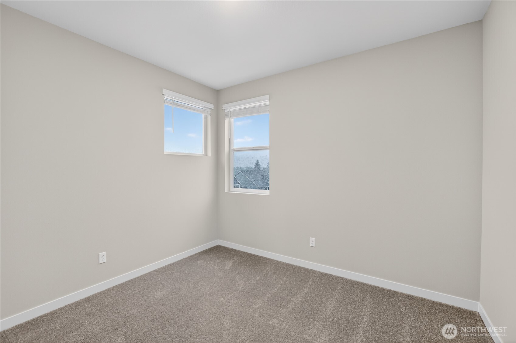 5275 N 85th Avenue Property Photo 21