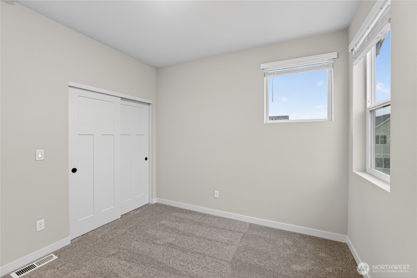 5275 N 85th Avenue Property Photo 22