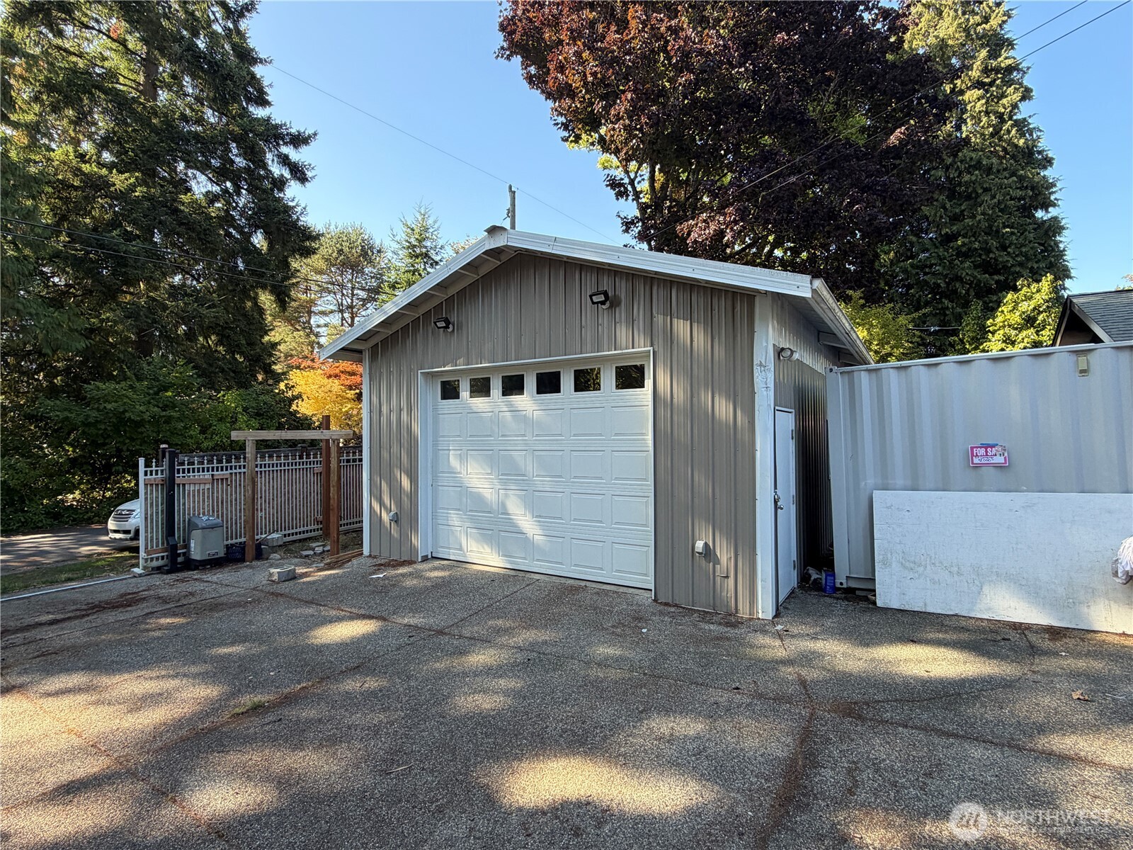 11024 Bartlett Avenue Property Photo 7