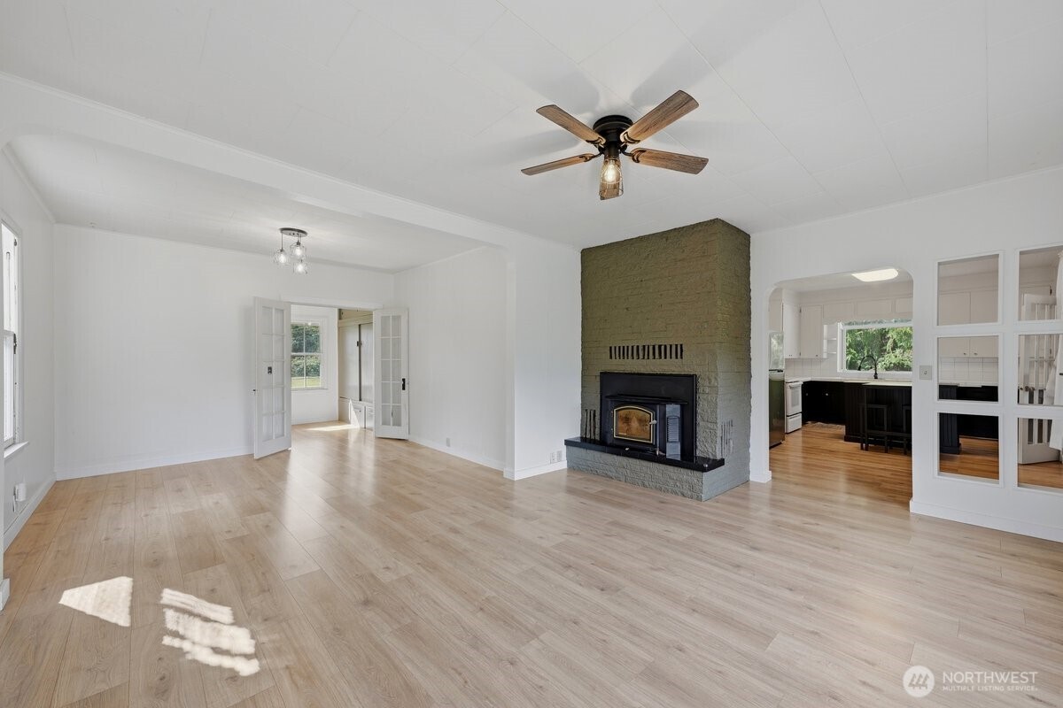 311 156th Street Property Photo 3