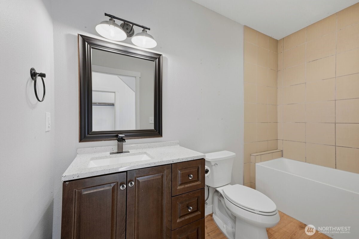 311 156th Street Property Photo 5