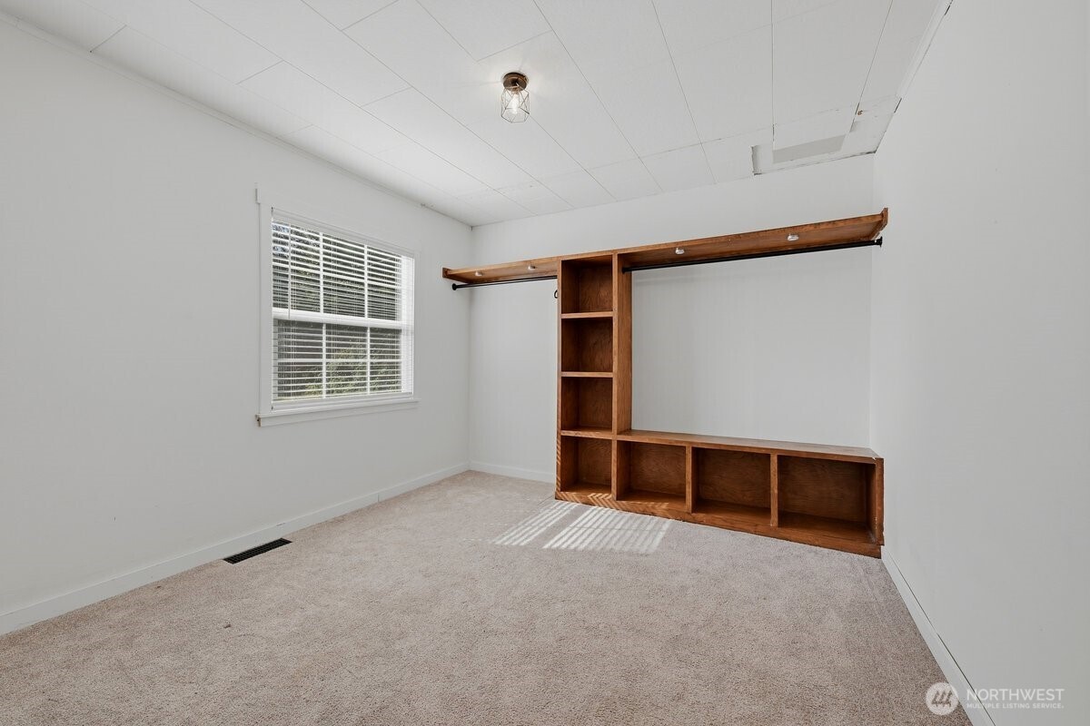 311 156th Street Property Photo 6