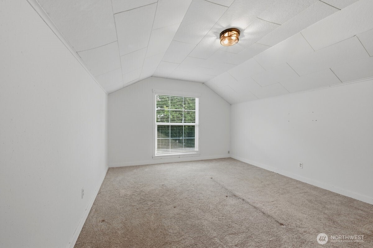 311 156th Street Property Photo 8