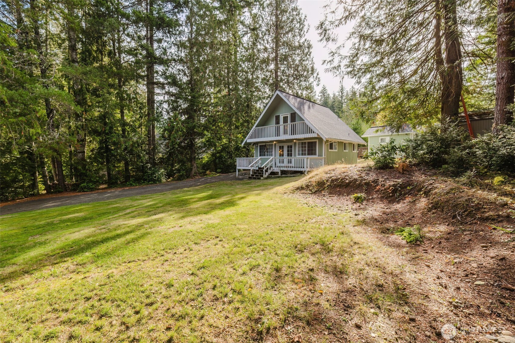 90 E Snow Cap Drive Property Photo 2