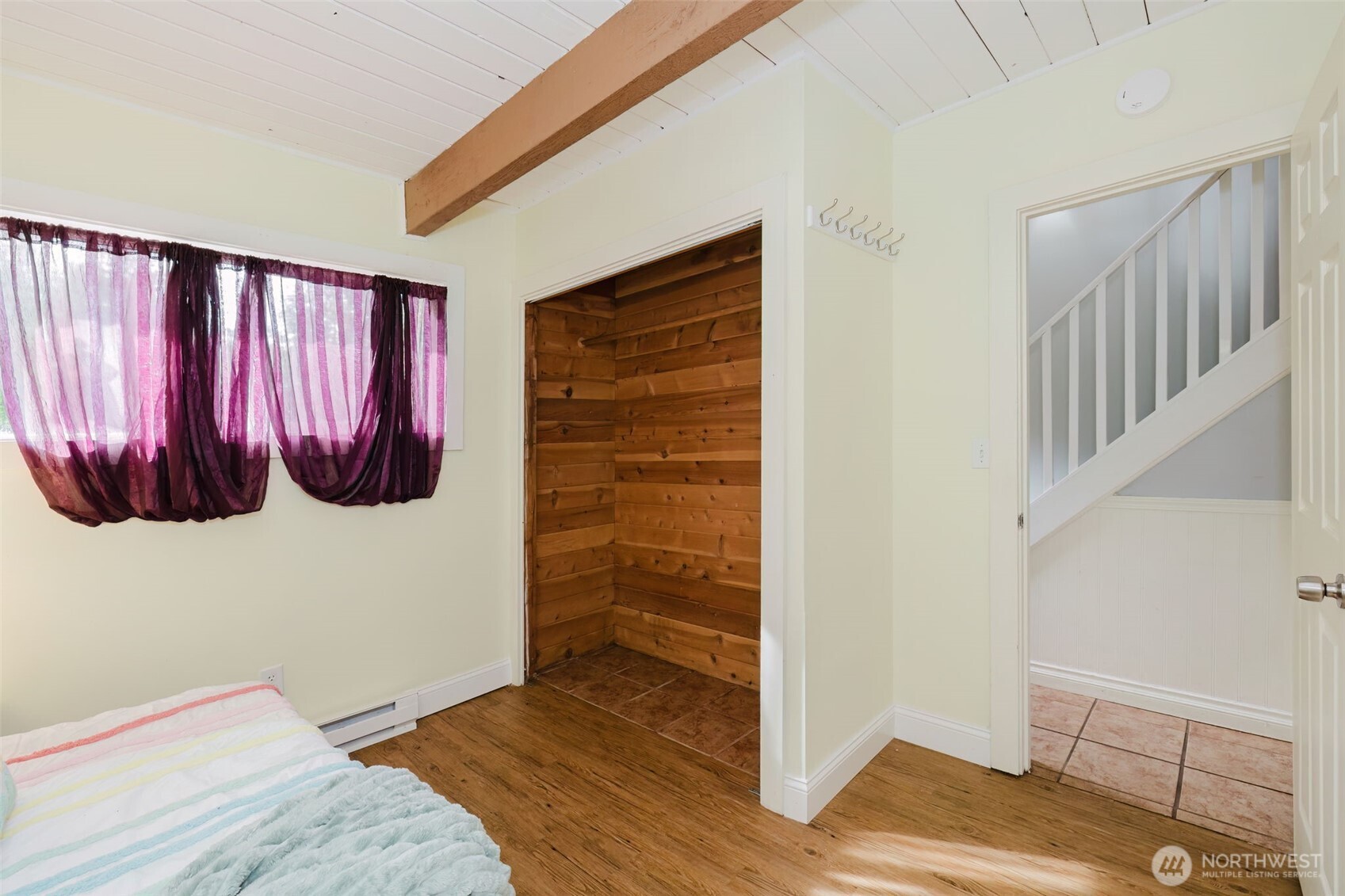 90 E Snow Cap Drive Property Photo 14