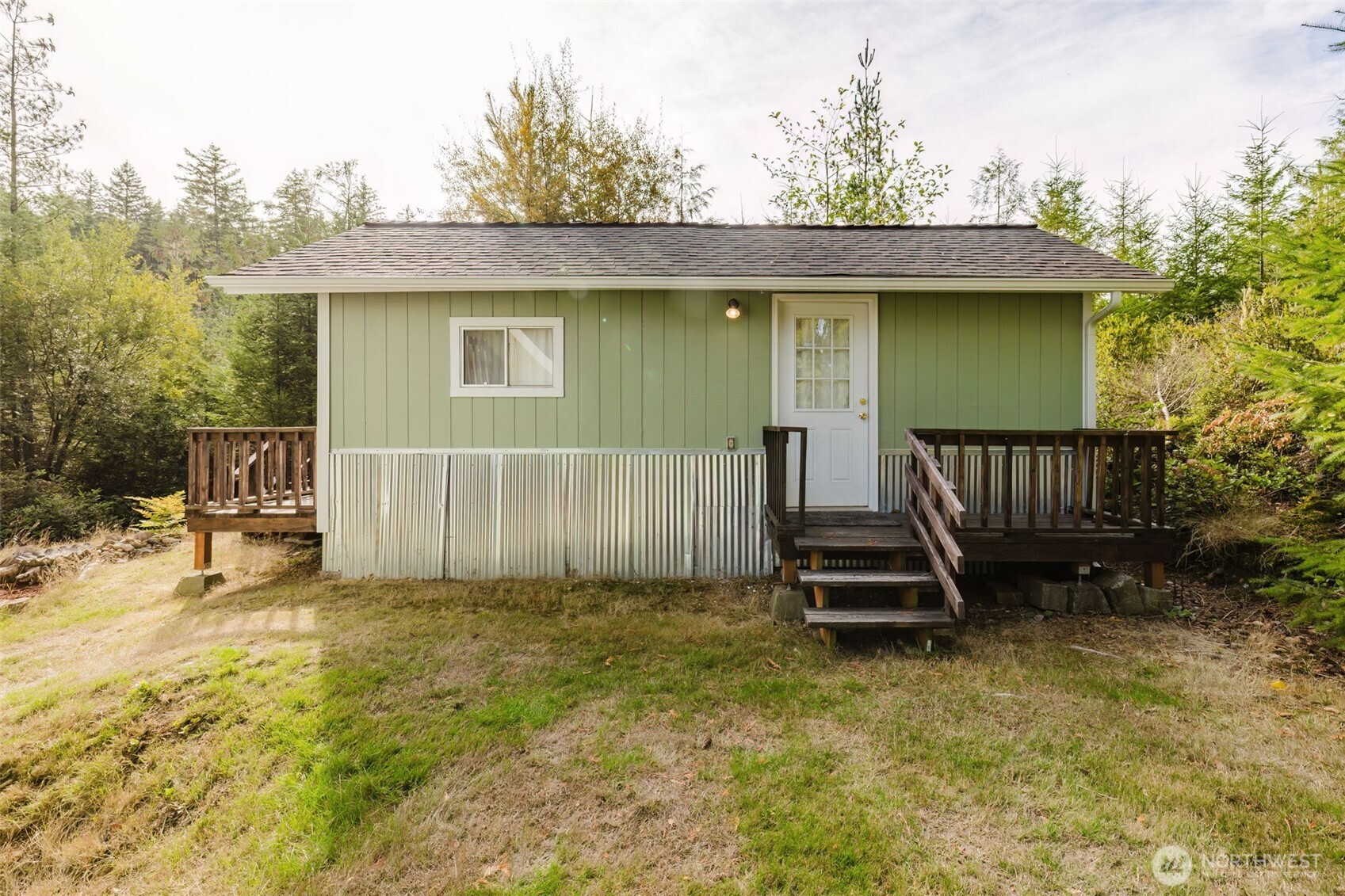 90 E Snow Cap Drive Property Photo 25