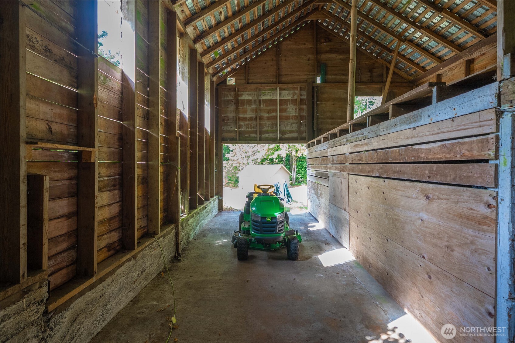17026 S Vaughn Road Property Photo 37