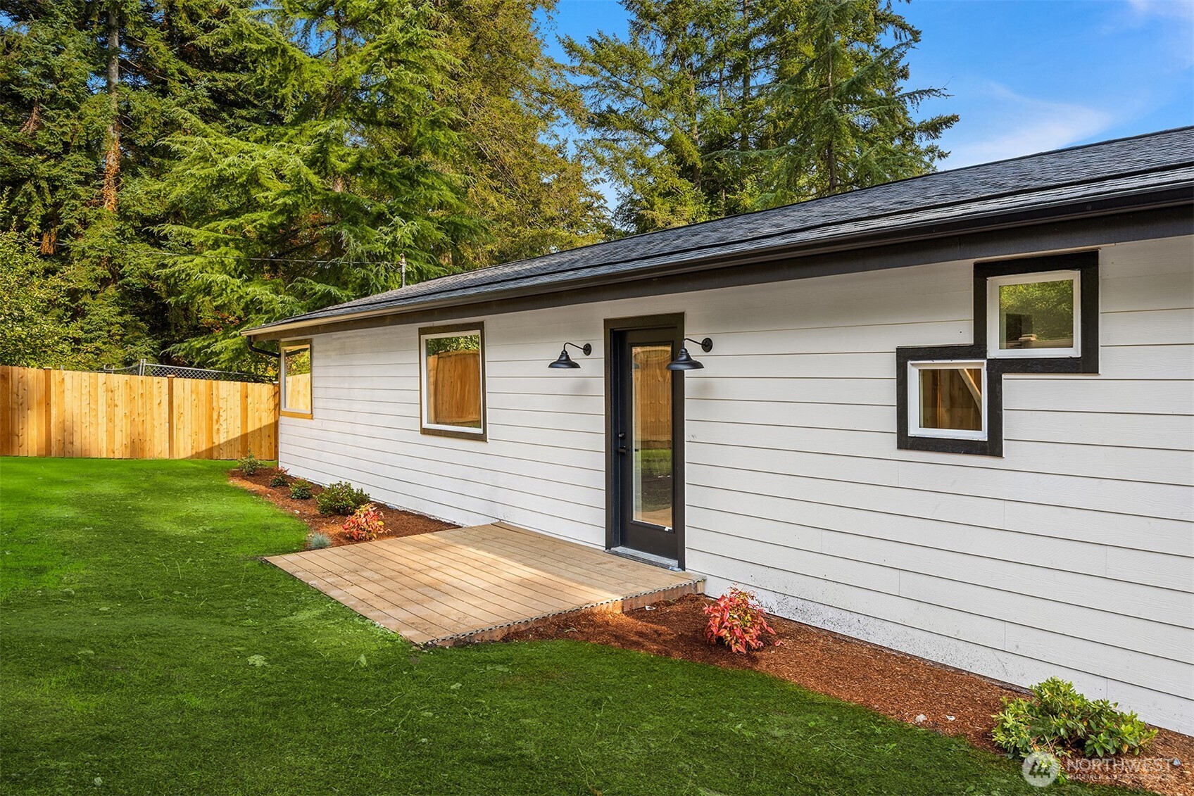 15744 Renton Issaquah Road Property Photo 2