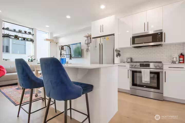 1131 Nw 57th Street B Property Photo 18