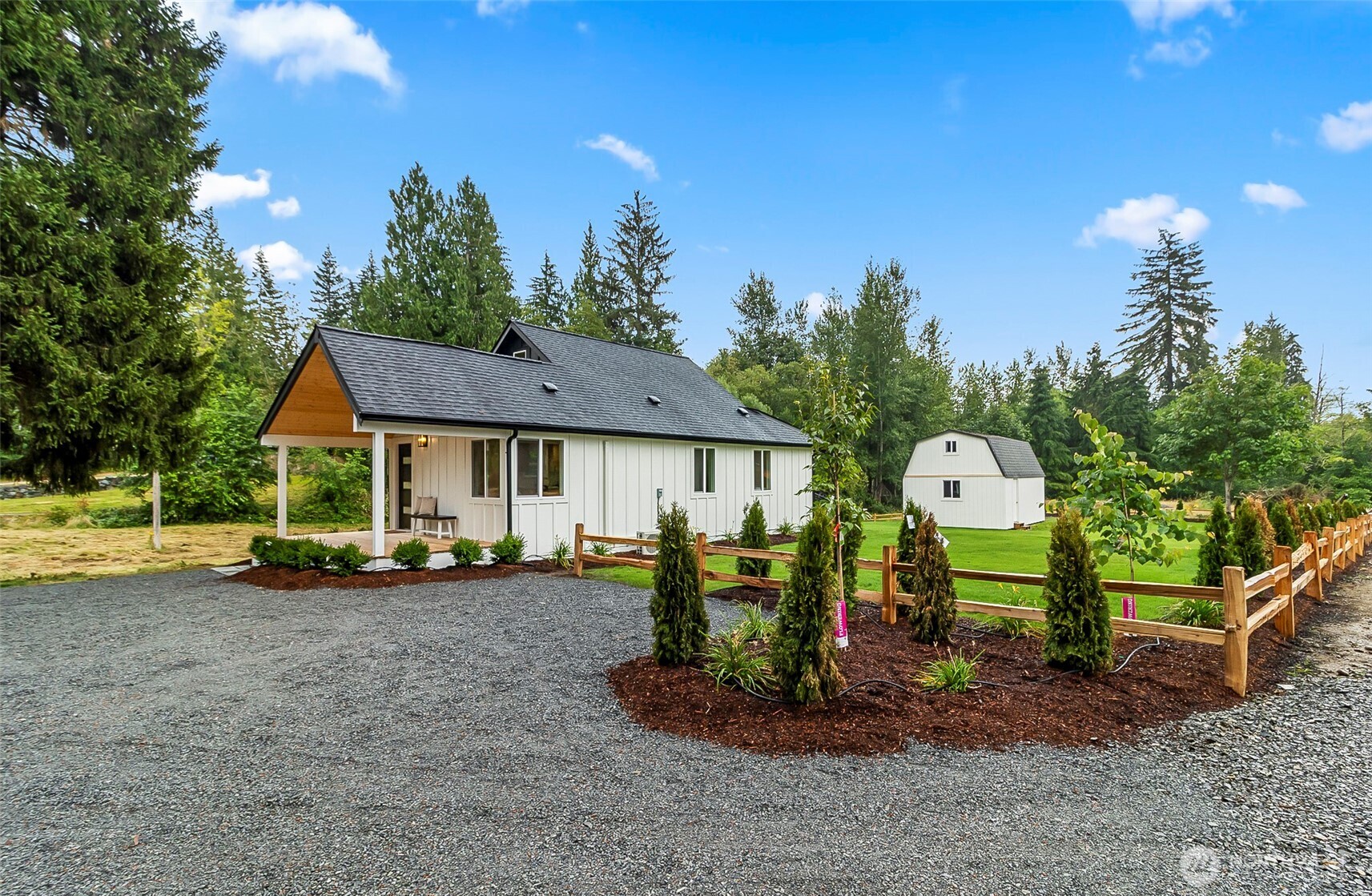 12816 2nd Street Property Photo 4