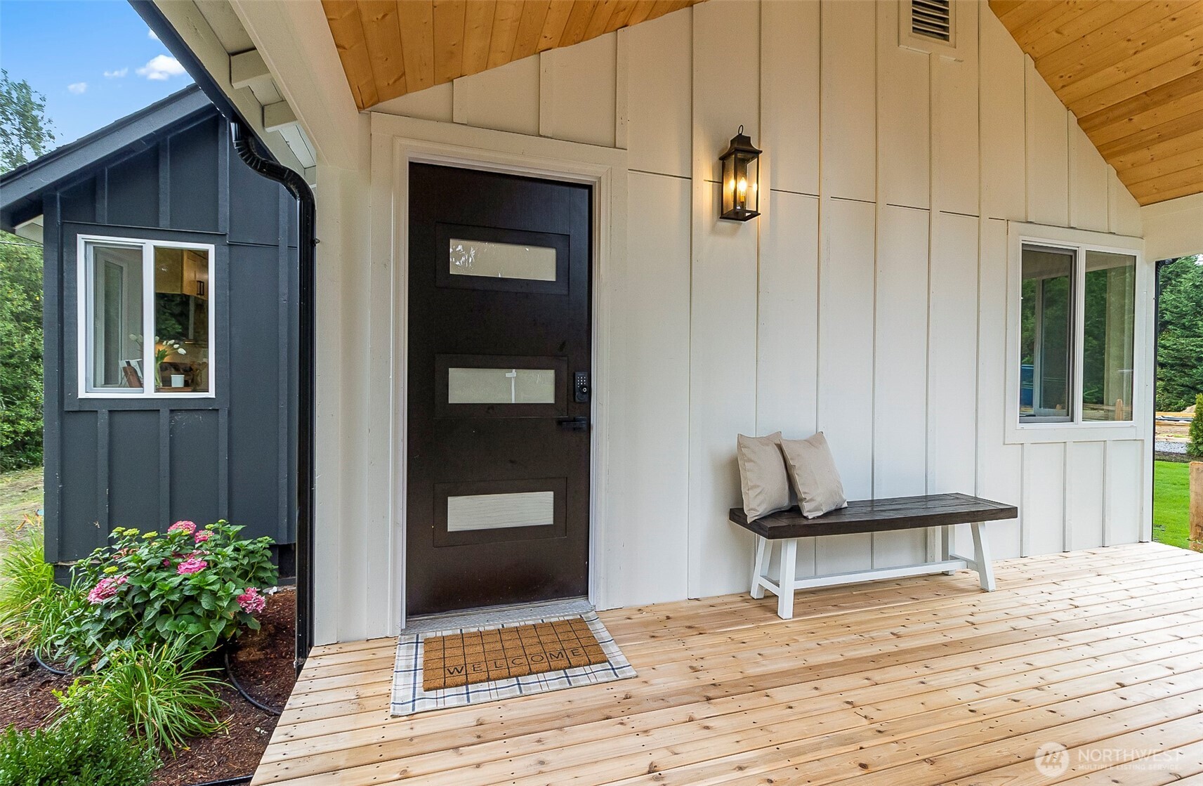 12816 2nd Street Property Photo 5