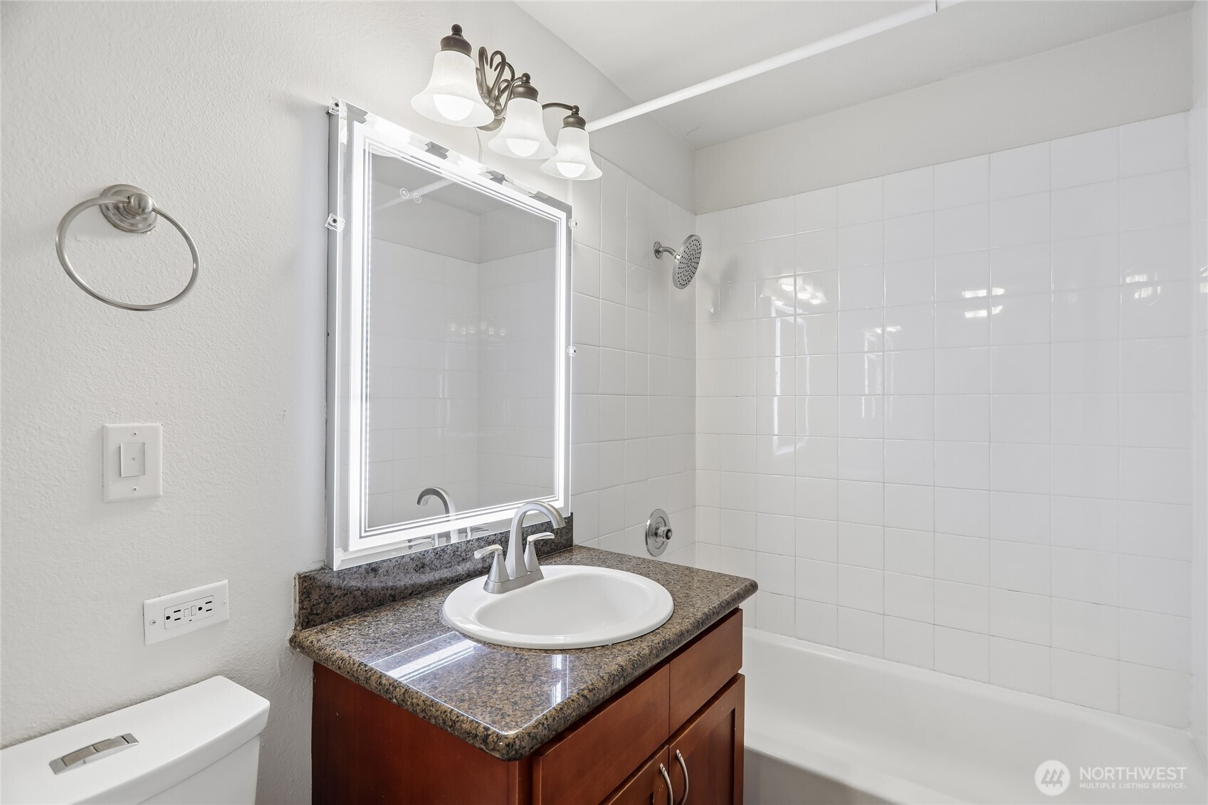 10925 Se 208th Street 20845 Property Photo 15