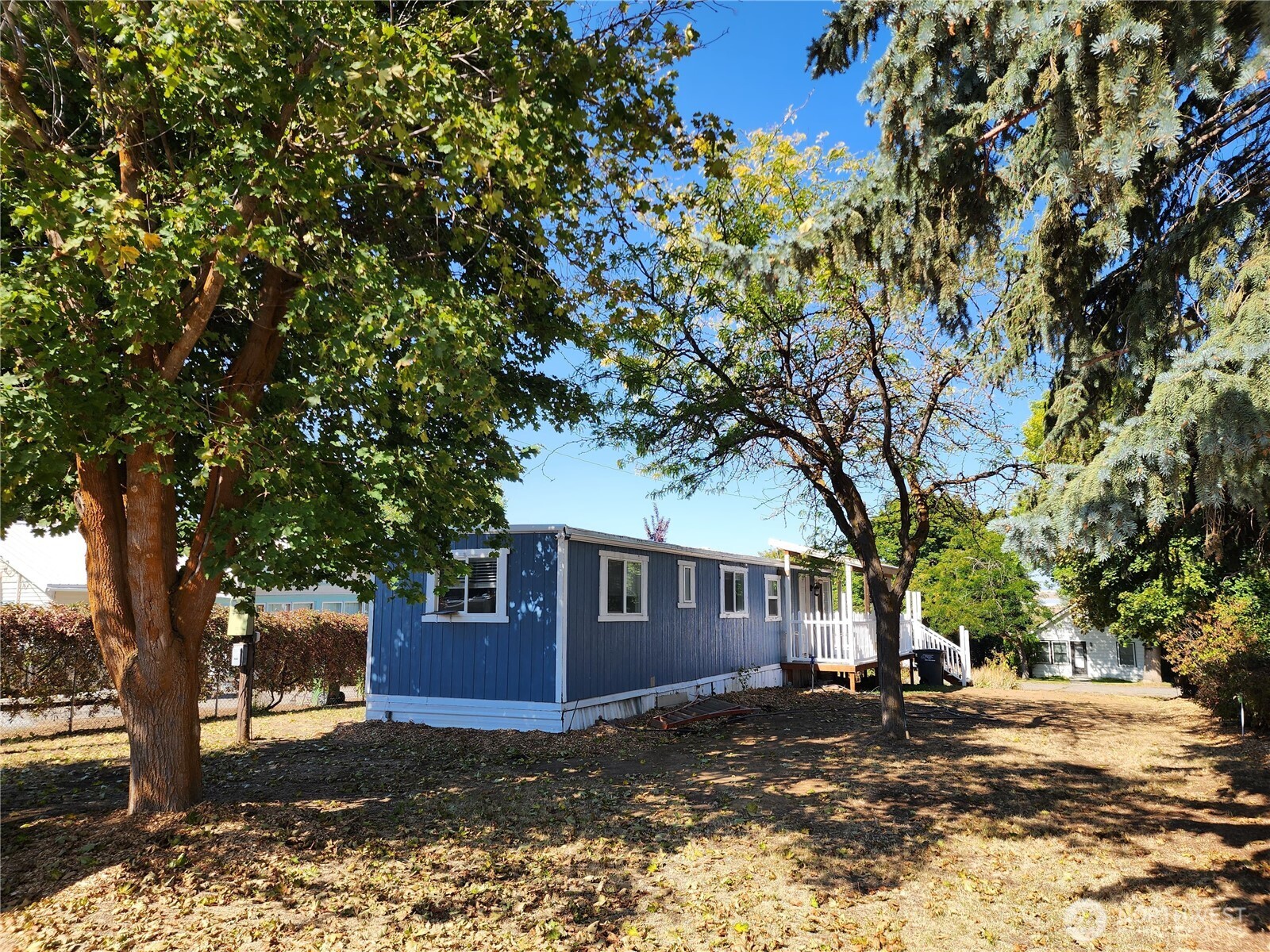 720 E Locust Street Property Photo 10