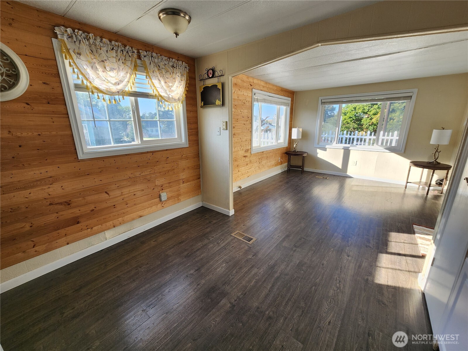 720 E Locust Street Property Photo 15