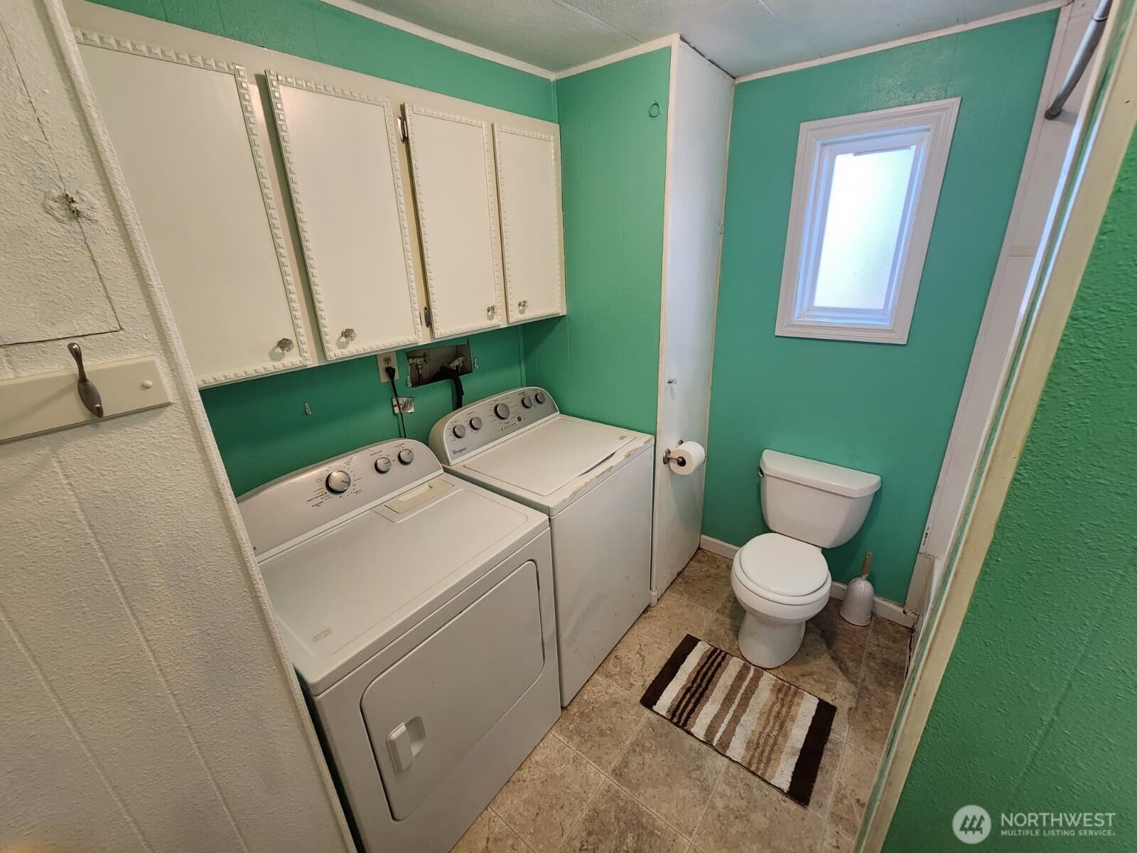 720 E Locust Street Property Photo 21