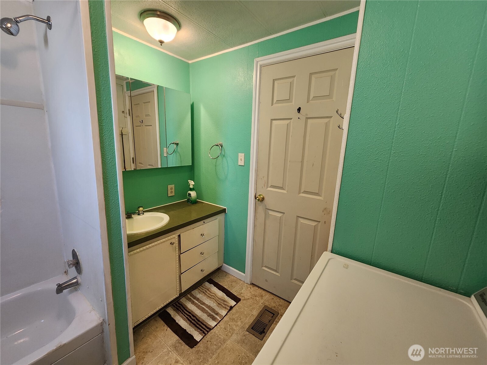 720 E Locust Street Property Photo 22