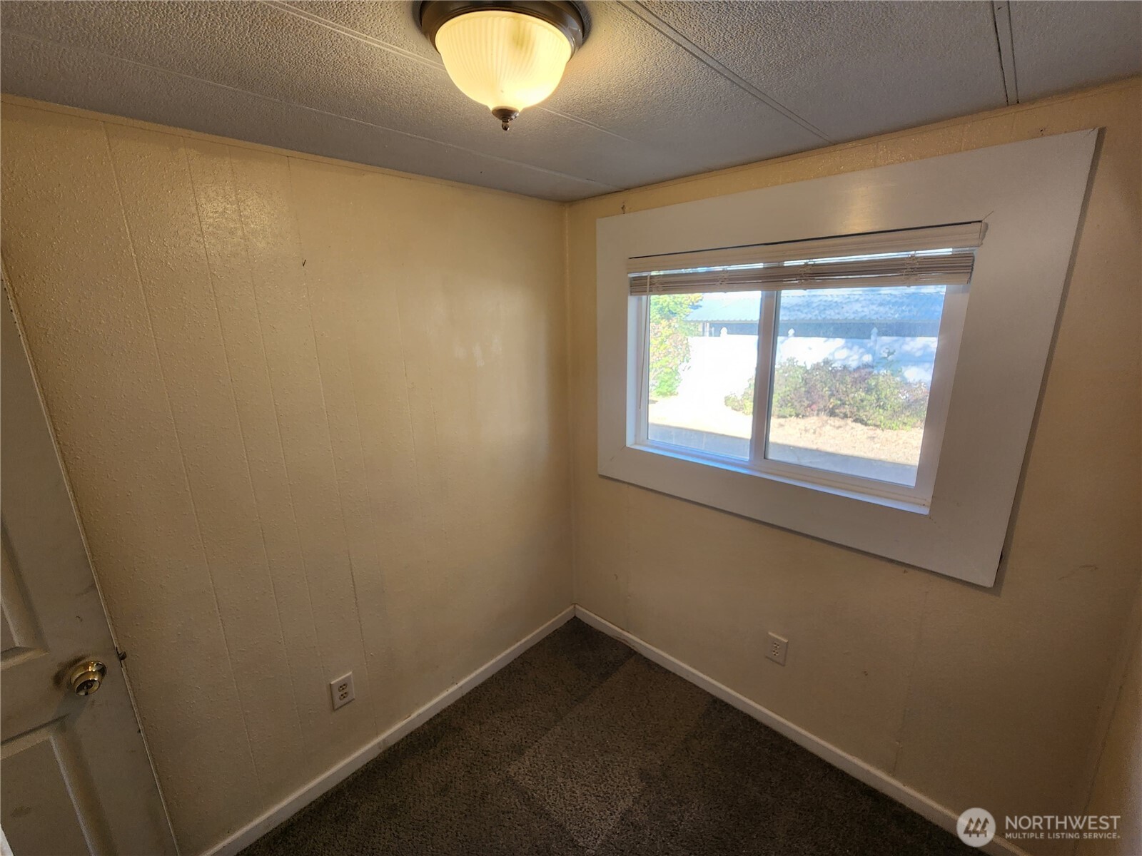 720 E Locust Street Property Photo 24