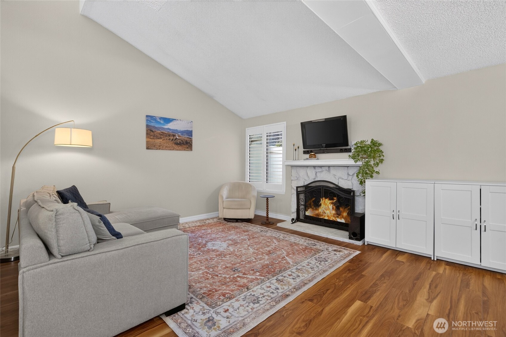 1555 Union Avenue 24e Property Photo 5