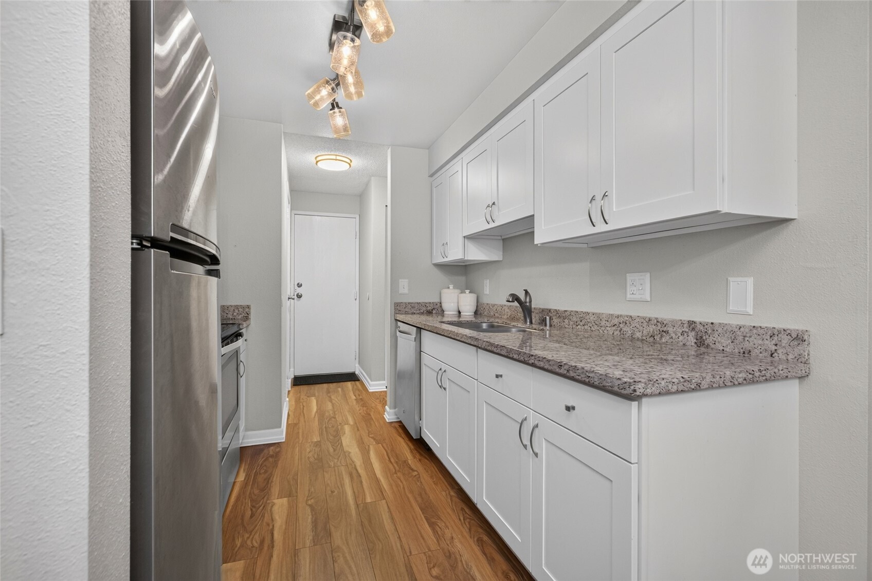 1555 Union Avenue 24e Property Photo 14