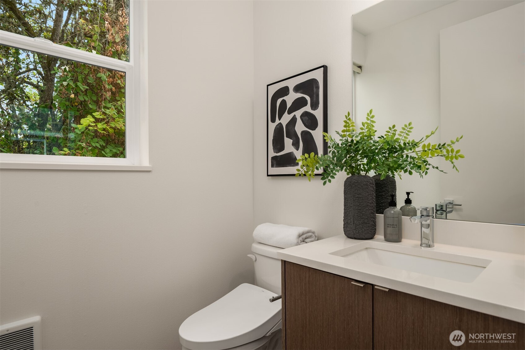 5447 21st Avenue Property Photo 17