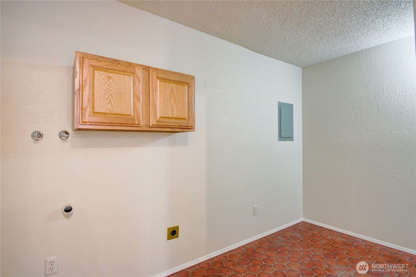 2630 Club Court 101 Property Photo 18