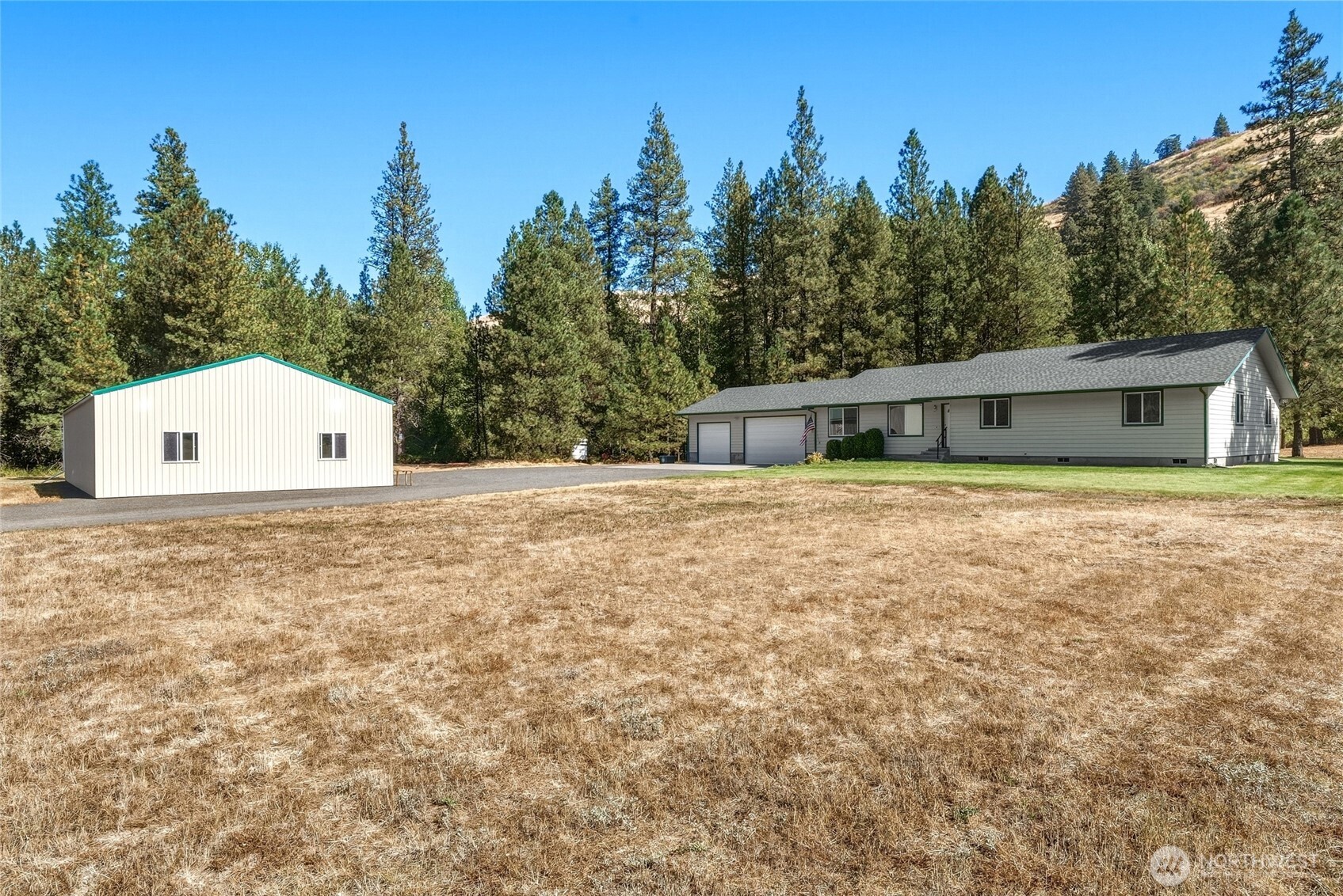 623 South Touchet Road Property Photo 7