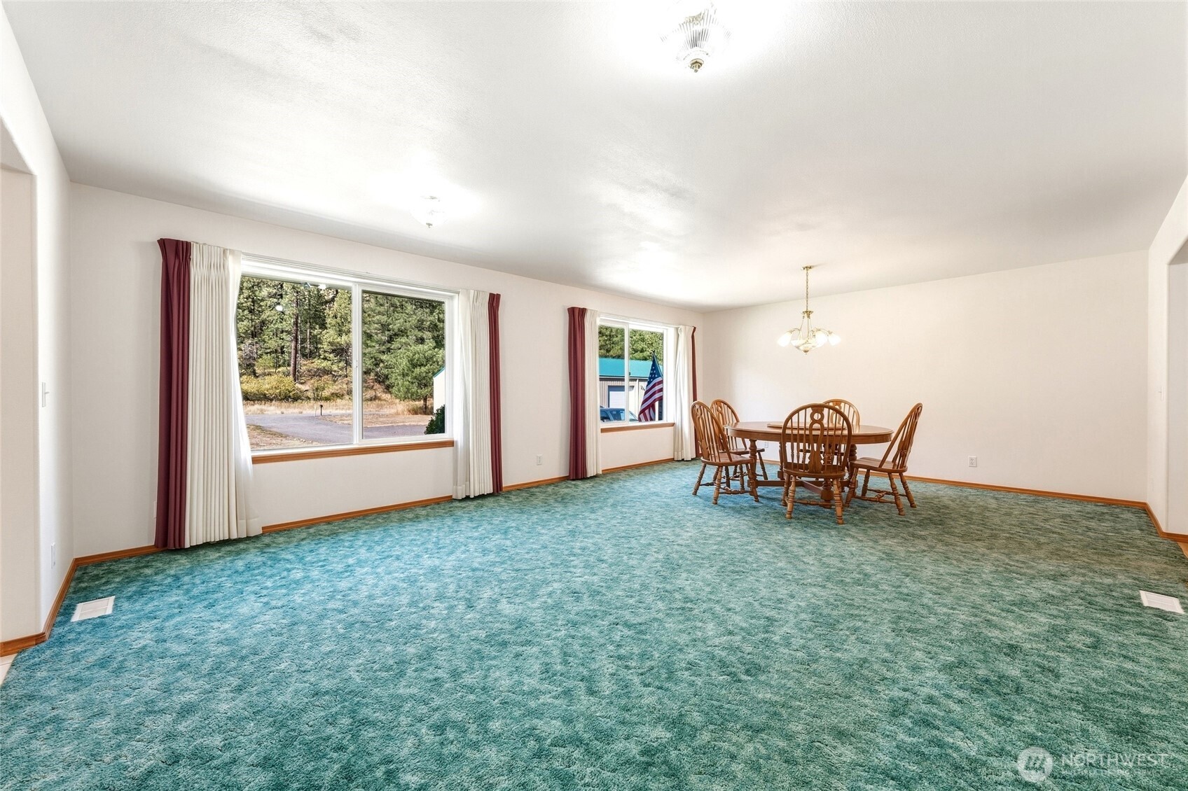 623 South Touchet Road Property Photo 14