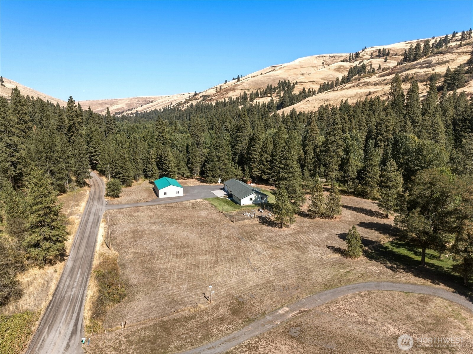 623 South Touchet Road Property Photo 30