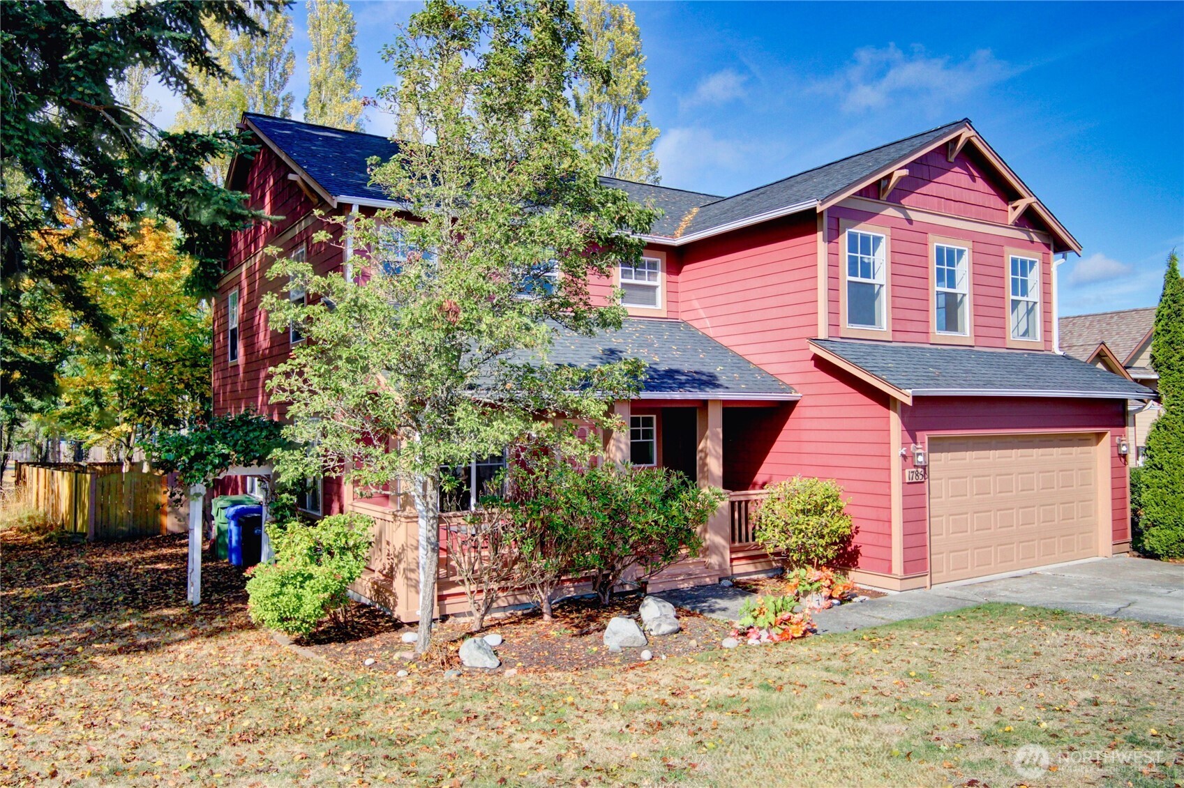 2585690 Property Photo 1