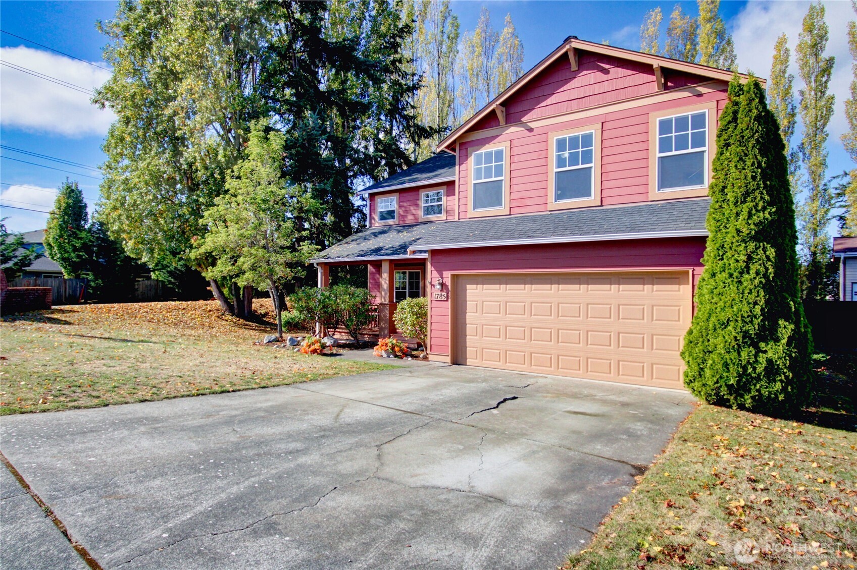 2585690 Property Photo 4