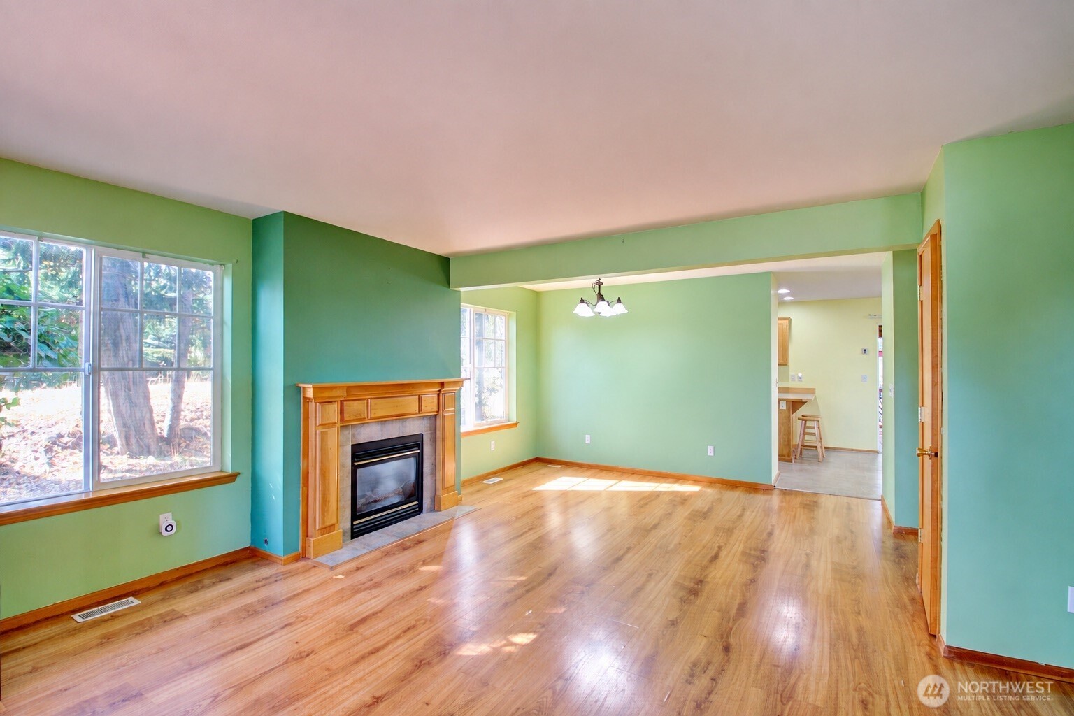 2585690 Property Photo 7