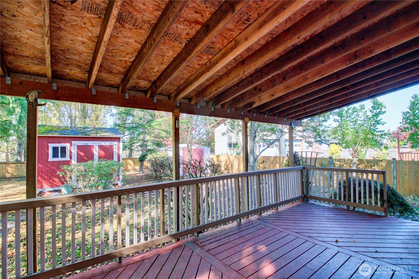 2585690 Property Photo 17
