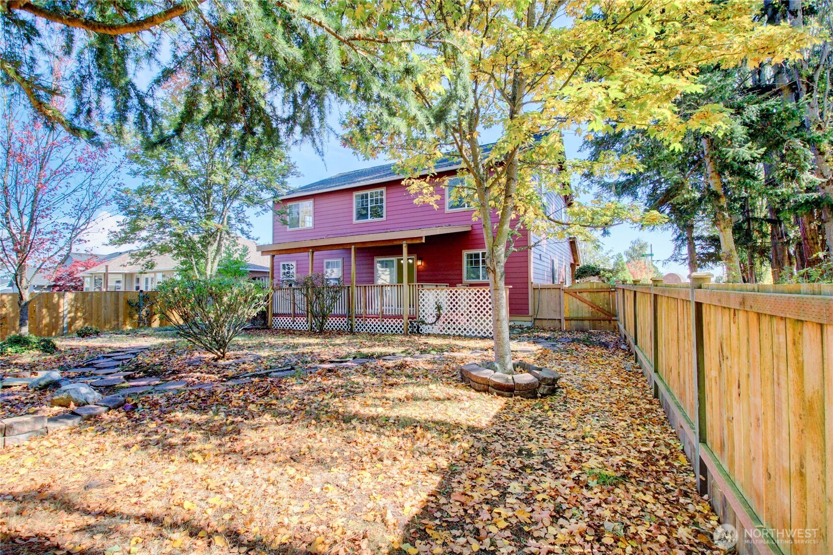 2585690 Property Photo 21