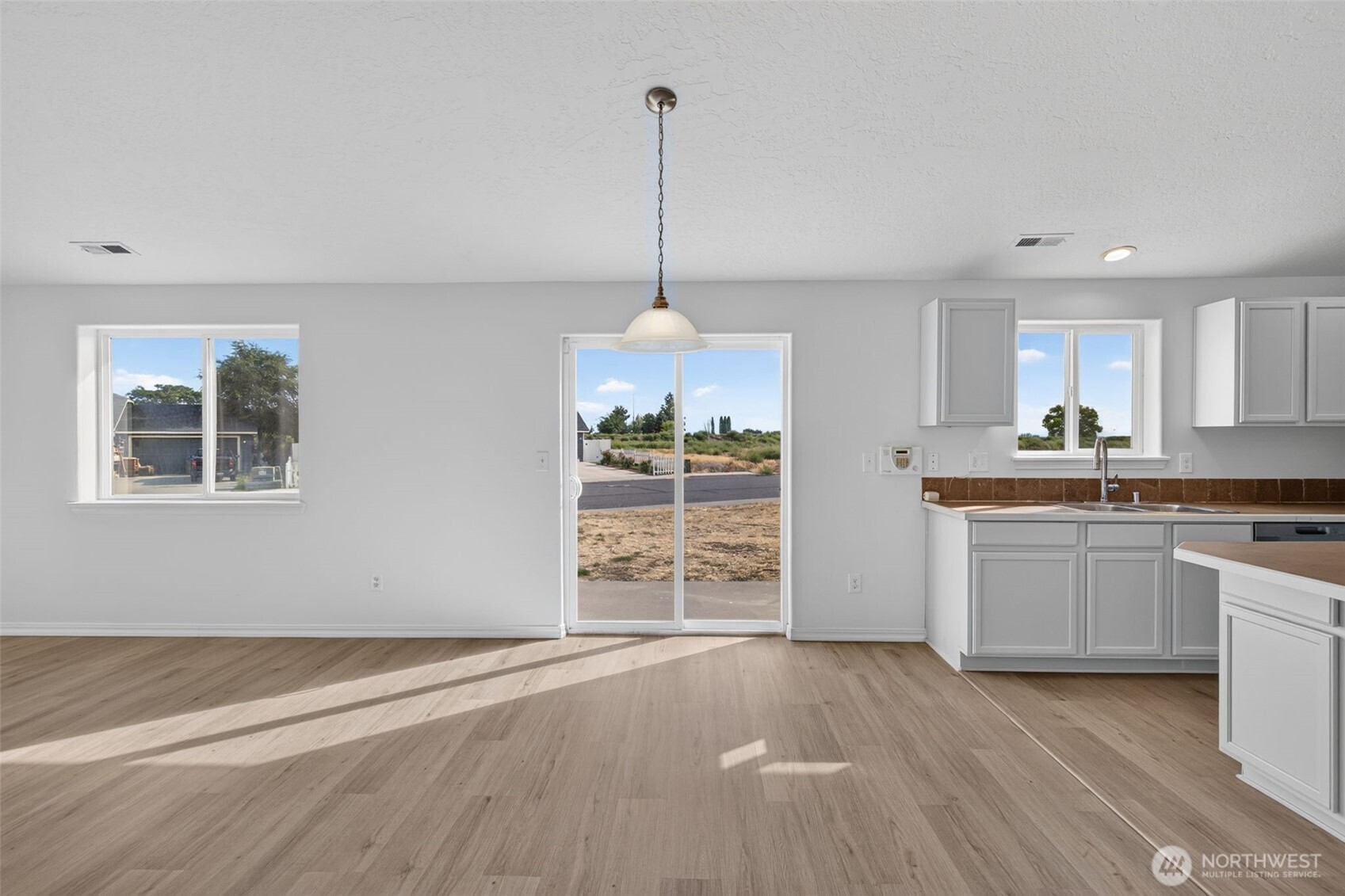420 T Street Property Photo 6