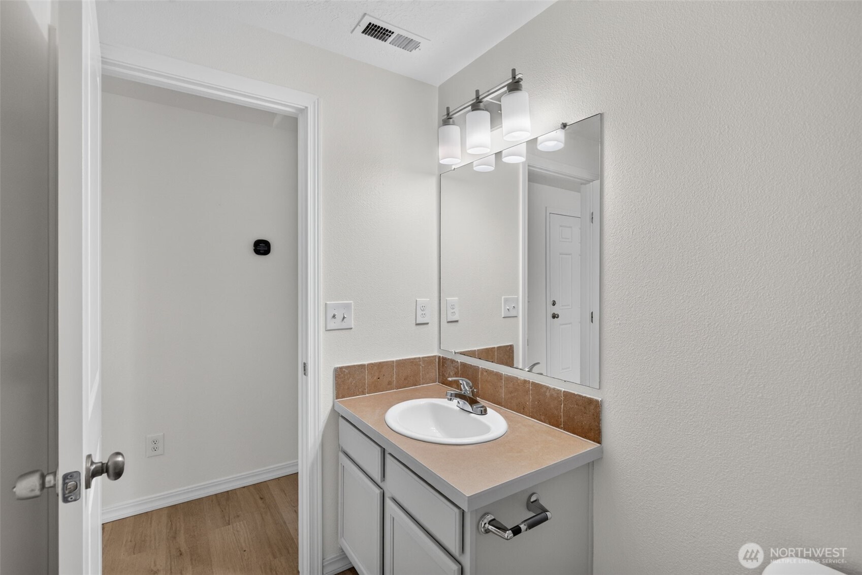 420 T Street Property Photo 22