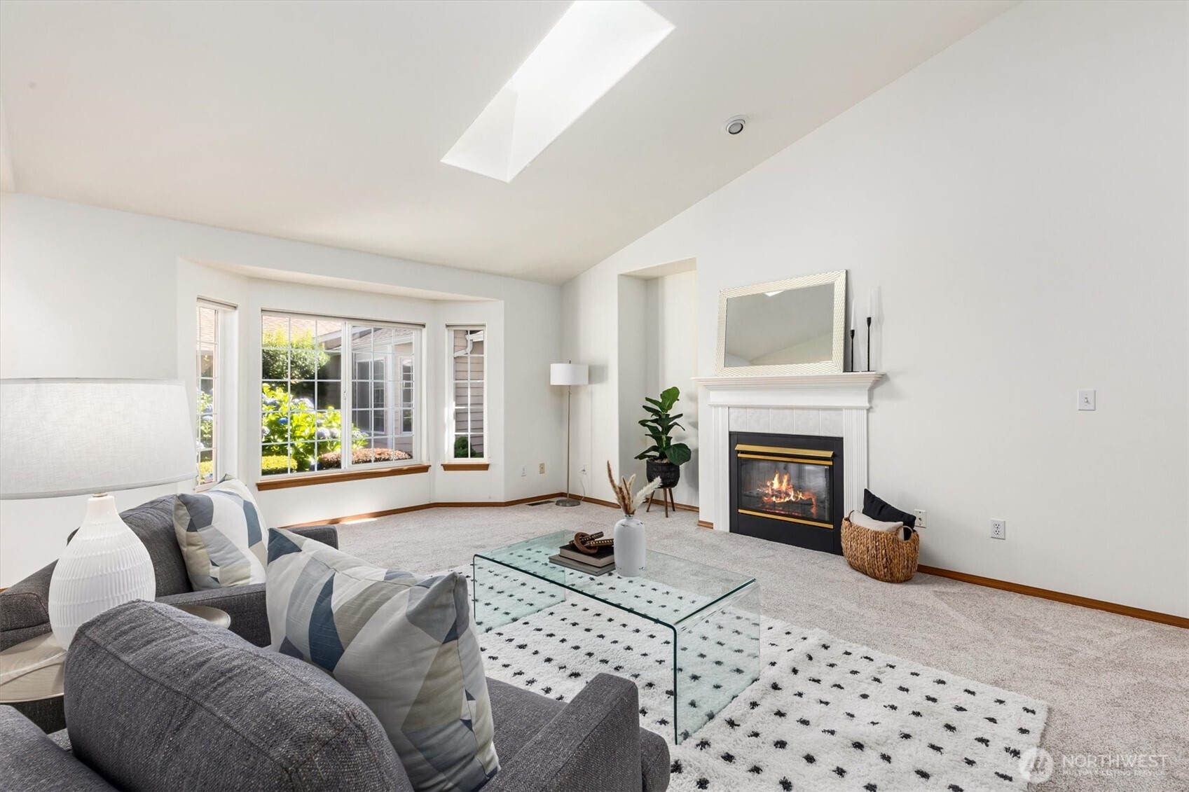14118 Beverly Park Road B Property Photo 4