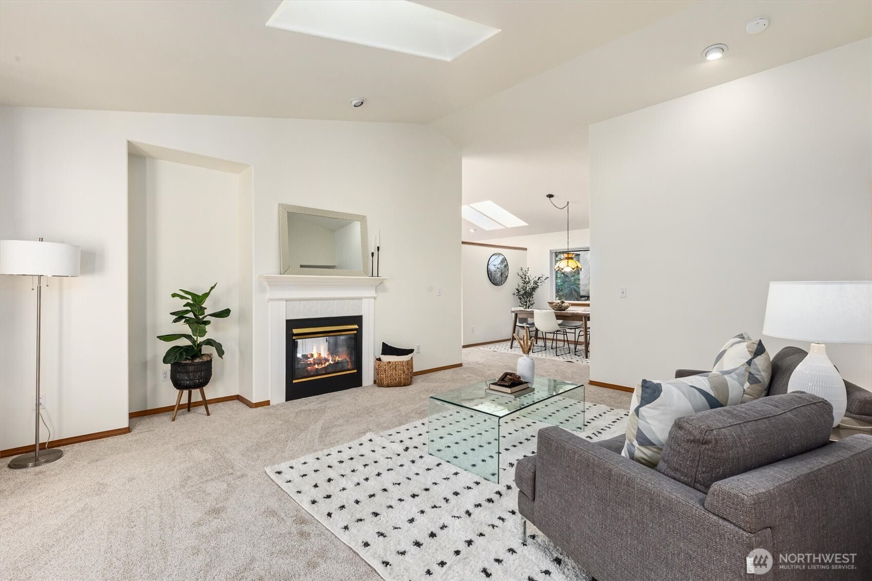 14118 Beverly Park Road B Property Photo 5