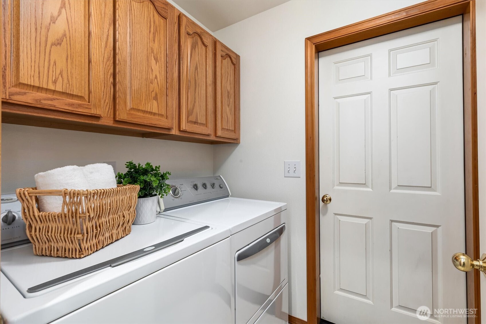 14118 Beverly Park Road B Property Photo 25