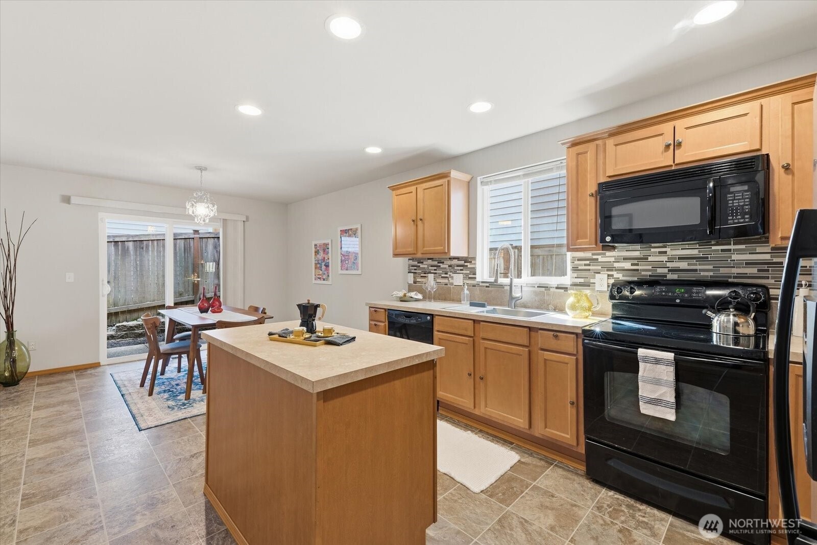 2522 155th Street Property Photo 9