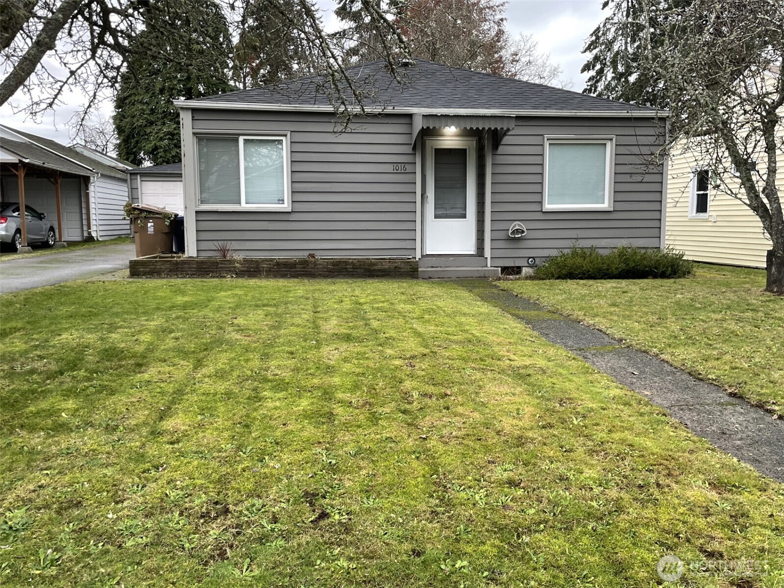 1016 S Rochester Street Property Photo 1