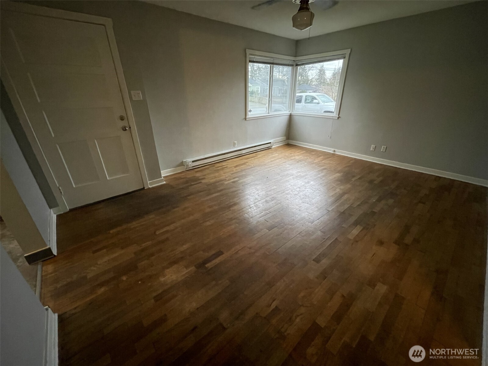 1016 S Rochester Street Property Photo 3