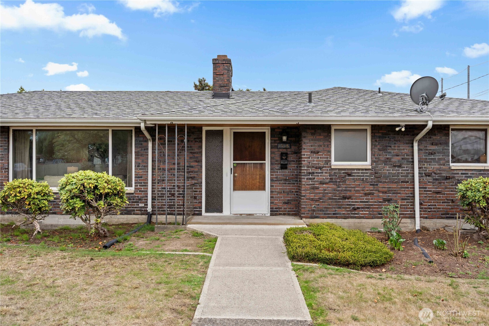 1516 G Street Property Photo 2