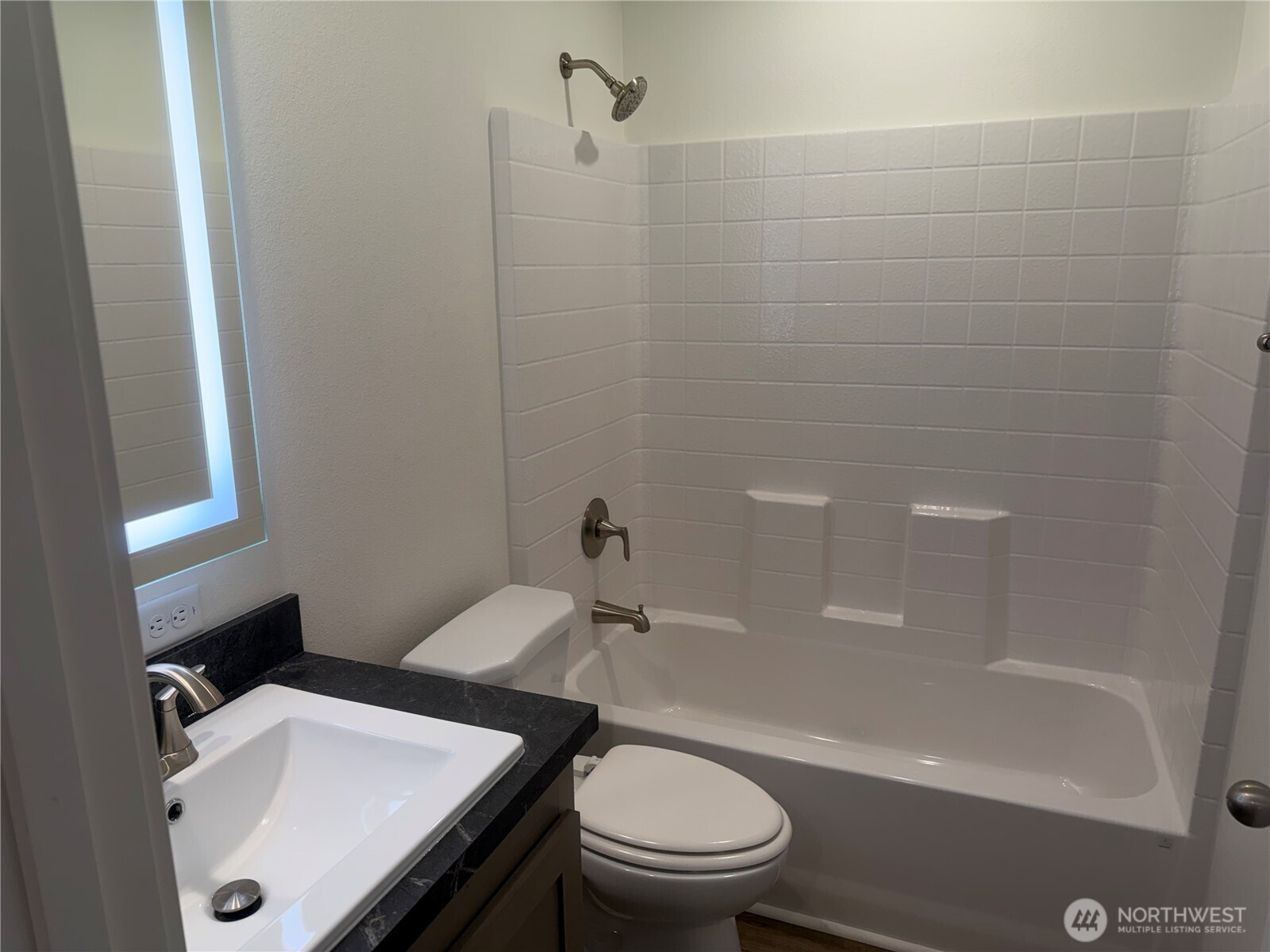 375 Union Avenue 8 Property Photo 11