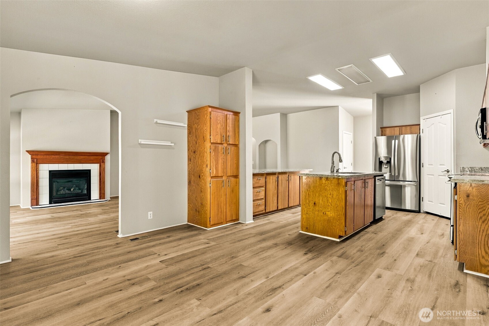 40 E Lavender Lane Property Photo 8