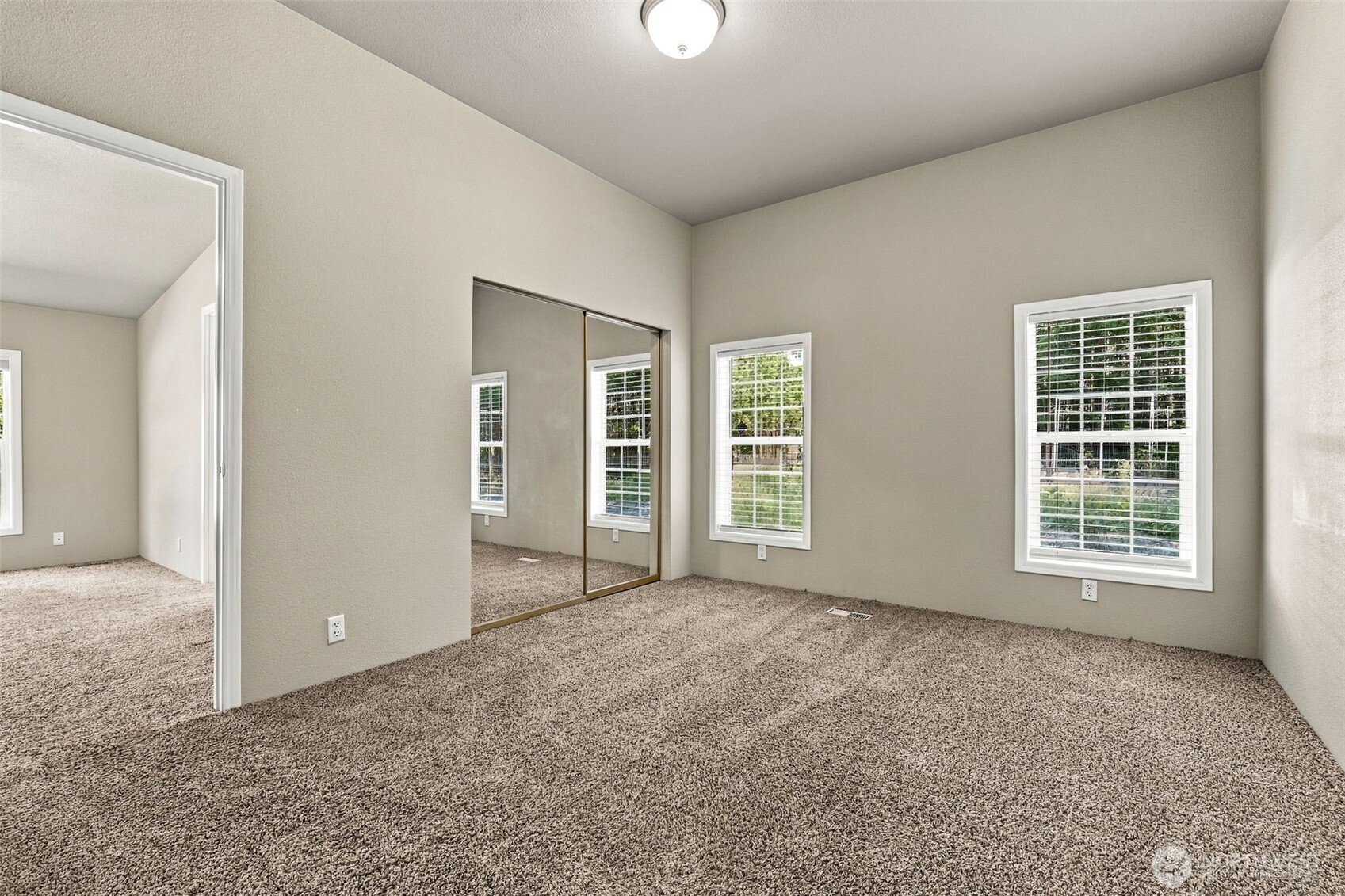 40 E Lavender Lane Property Photo 18