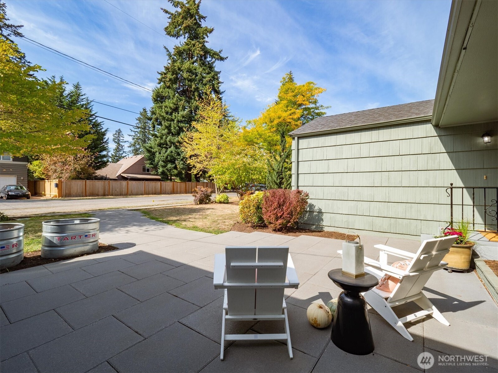 15522 1st Avenue Property Photo 3