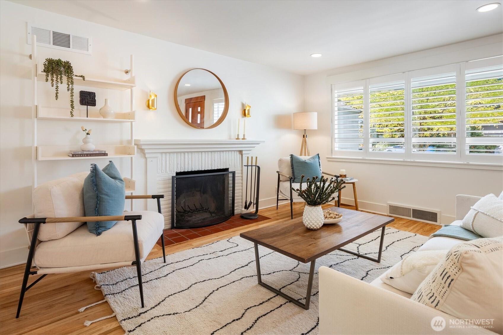 15522 1st Avenue Property Photo 6