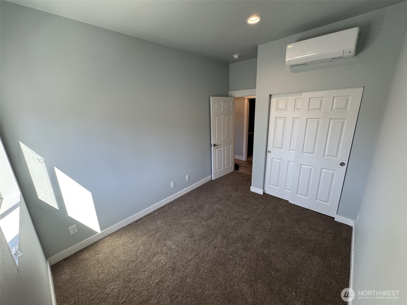 726 Reiten Road Property Photo 8