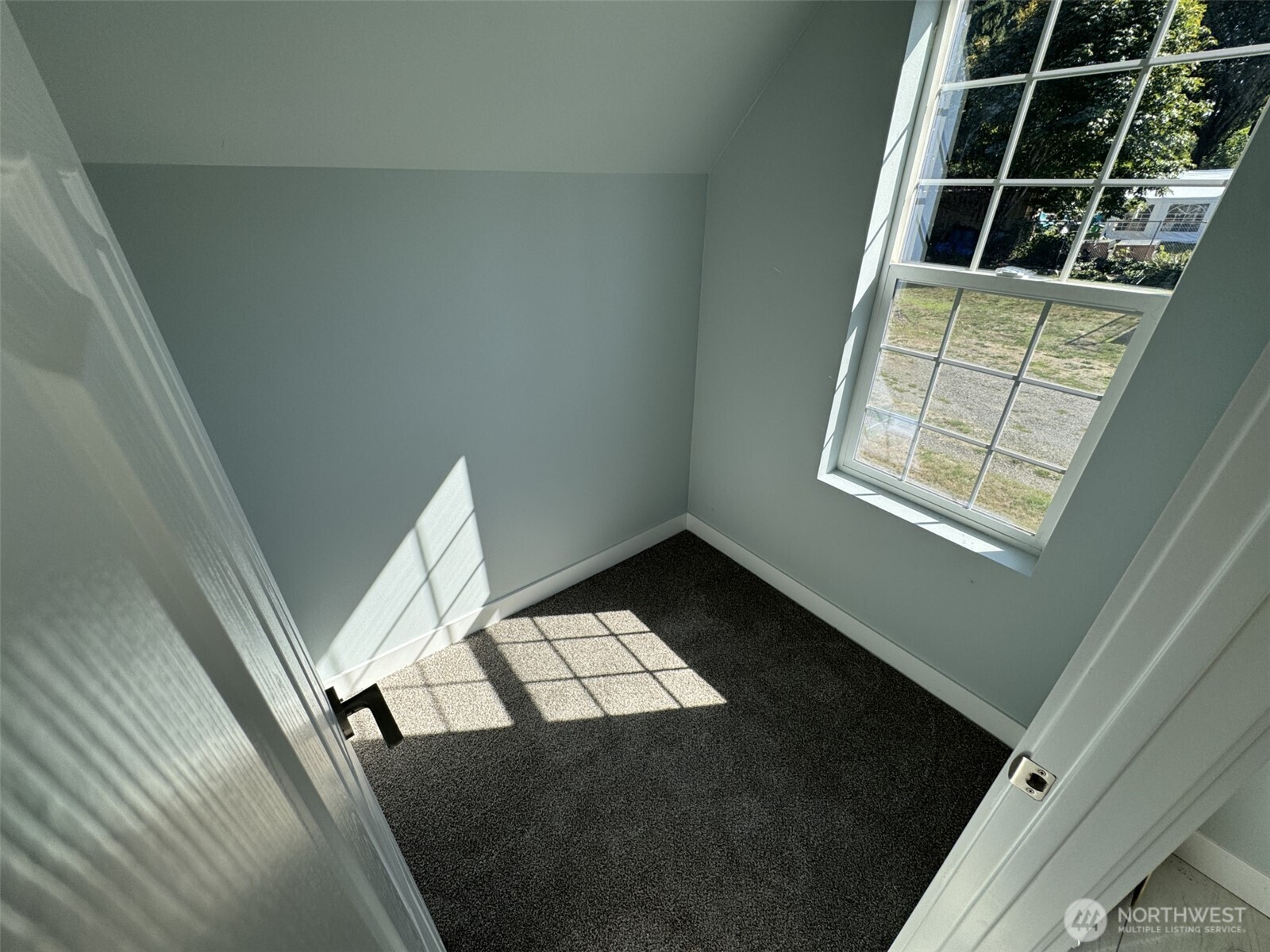 726 Reiten Road Property Photo 12