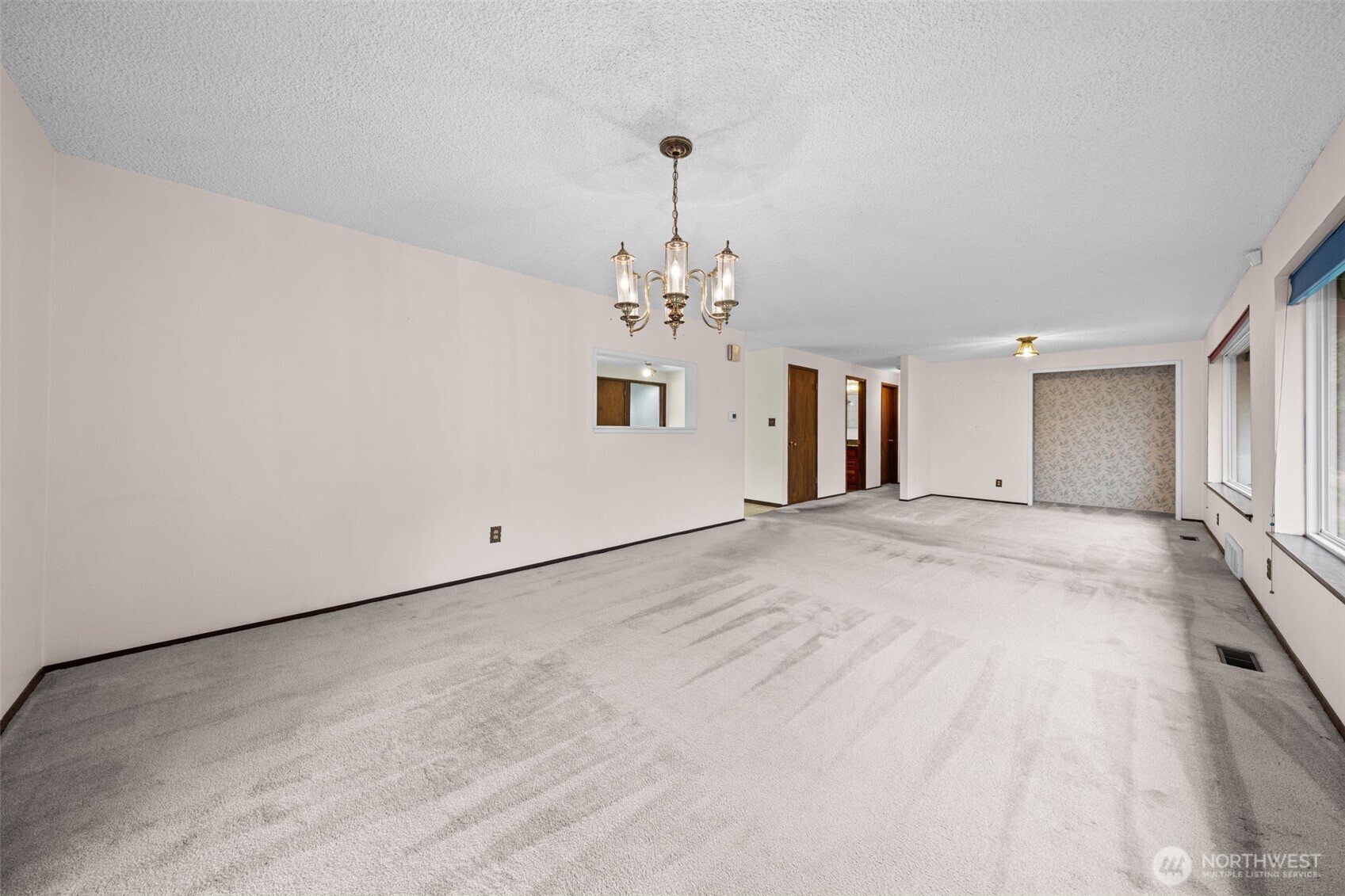 30071 10th Avenue Property Photo 6